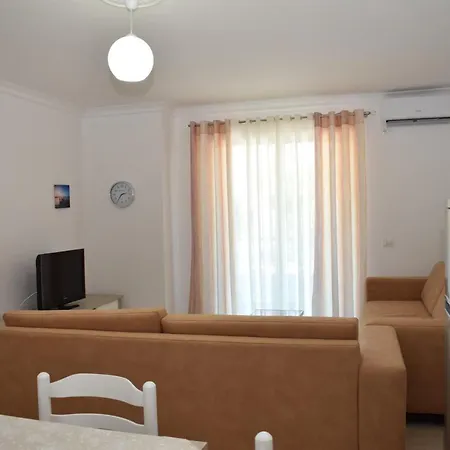 Apartman Best Summer 102 Golem